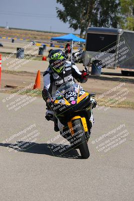 media/Sep-11-2022-Pacific Track Time (Sun) [[cf3de93db2]]/Around the Pits/